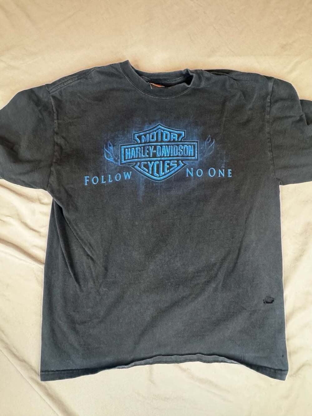 Harley-Davidson Follow No One T-Shirt Size XL Black Graphic Tee with Tear